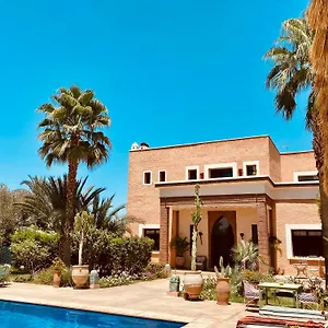 Hotel La Des Golfs&pinkcactus