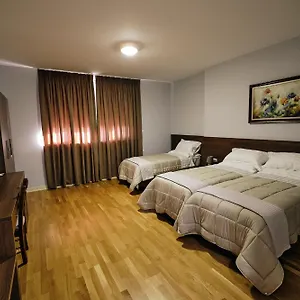 In Center 3*, Tirana Albanië